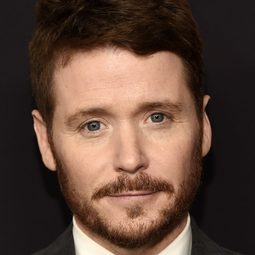 Kevin Connolly - 狂奔向聖誕演員 飾演Gerald