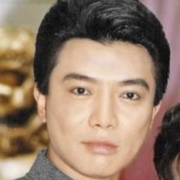 張佩華 飾演 Teacher Yin