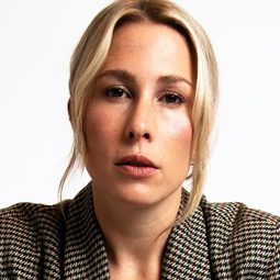 Maja Kin 飾演 Camilla Westlund