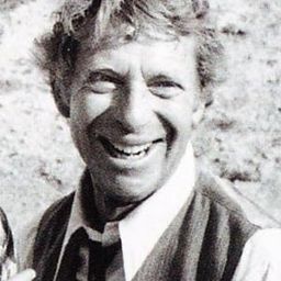 泰德·格羅斯曼 飾演 Estuary Victim