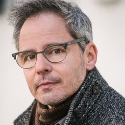 馬提亞斯·邦德舒 飾演 