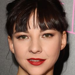 艾琳·達克 飾演 Abby