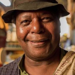 Gésio Amadeu 飾演 Rafael