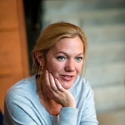 Maja Lunde - 那年聖誕的雪女孩編劇