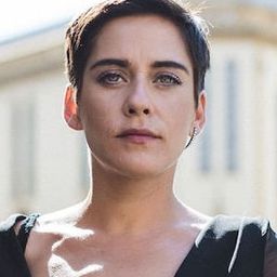 María León 飾演 Pepita