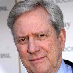 Michael Murphy - 接觸日格蒙德演員 飾演Self