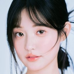 張兔兔 - 小龍女演員 飾演Baixi