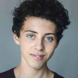 Arno Lemay 飾演 Tit'Bé Chapdelaine