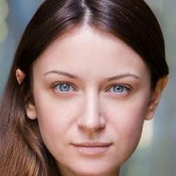 Anna Elijasz 飾演 Police woman