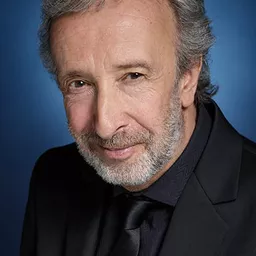 Eduardo Blanco 飾演 