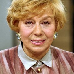 佐菲雅·庫祖娜 飾演 Maria