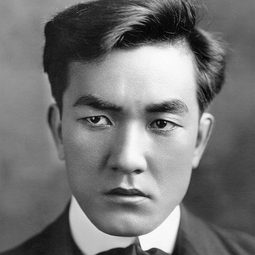 早川 金太郎 飾演 Kuala, Pirate Chief