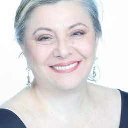 Paola Sotgiu 飾演 Paolo's mother