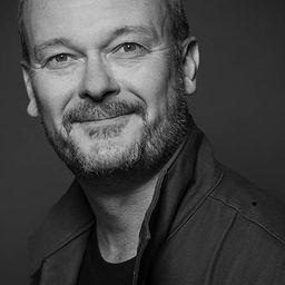 保羅·潘汀 飾演 Peso (Voice)