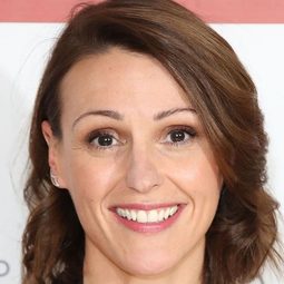 Suranne Jones 飾演 Herself - Narrator