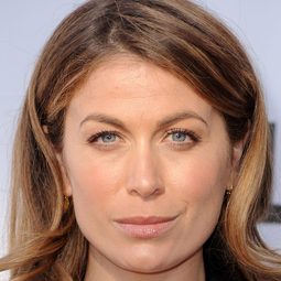 Sonya Walger 飾演 Diane