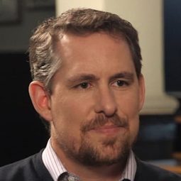 Patrick Perreaux - 愛•難按捺演員 飾演Georges