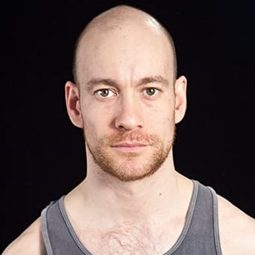 Nicolas Van Burek 飾演 Billy Jameson