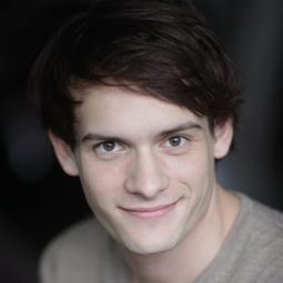 Johann Cuny - 女子漢又怎樣演員 飾演Un collègue