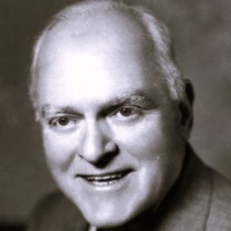 Grant Mitchell 飾演 Lancaster Corey (scenes deleted)