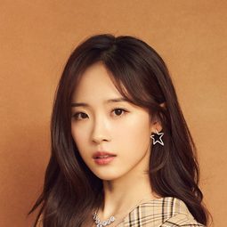 盧洋洋 - 在乎你演員 飾演Young Yuan Yuan