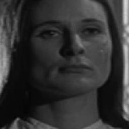 Clytie Jessop 飾演 Miss Jessel