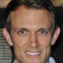 Matt Bettinelli-Olpin - 奪命狂呼 6導演