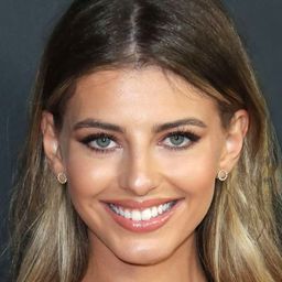 伊蓮娜·瓊斯 飾演 Aspen Bishop