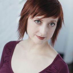 Tiffany Kiely - Boo編劇