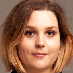 夏洛塔·布約克 飾演 Linda