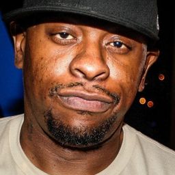 Scarface 飾演 Self