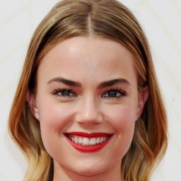 麗貝卡·雷騰豪斯 飾演 Serena Lange