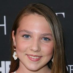 伊莎貝爾·尼利斯 飾演 Kyla's Daughter