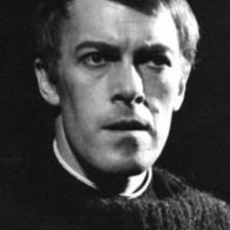 Hans Bendrik 飾演 Clason