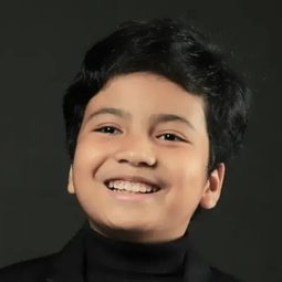 蘇丹·哈莫南甘 飾演 Danar