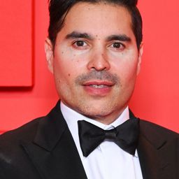 Reza Fahim - 明日匆匆編劇