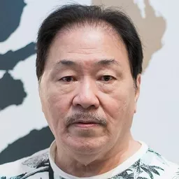 王龍威 飾演 Commander
