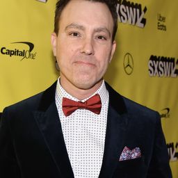 Tobias Iaconis - 愛上觸不到的你編劇