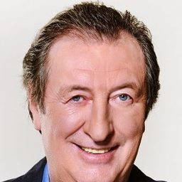 Bolek Polívka 飾演 Láďa