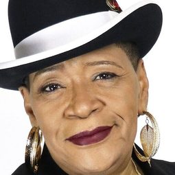 Marsha Warfield 飾演 Royette Tyler