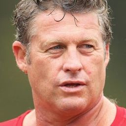 Peter Phelps 飾演 Peter