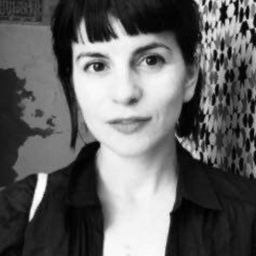 Natalia Geisse 飾演 Introduction Actor