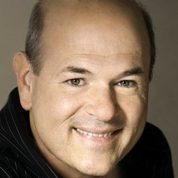 賴利·米勒 飾演 Weiskopf