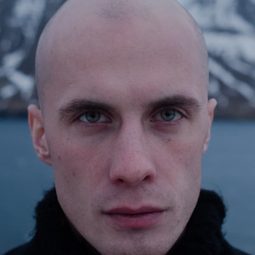 Mateusz Nędza - 黑幫上位記演員 飾演'Krater'