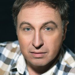 Oleksandr Yarema 飾演 