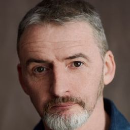 Frankie McCafferty 飾演 Brendan