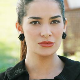 Ilaria Spada 飾演 Bianca