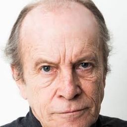 璜·卡洛斯·可倫坡 飾演 