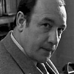 Jan Tesarz 飾演 Waldemar Rekowski