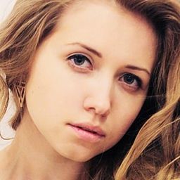 Darya Dubnikova - 他是龍演員 飾演Nevesta